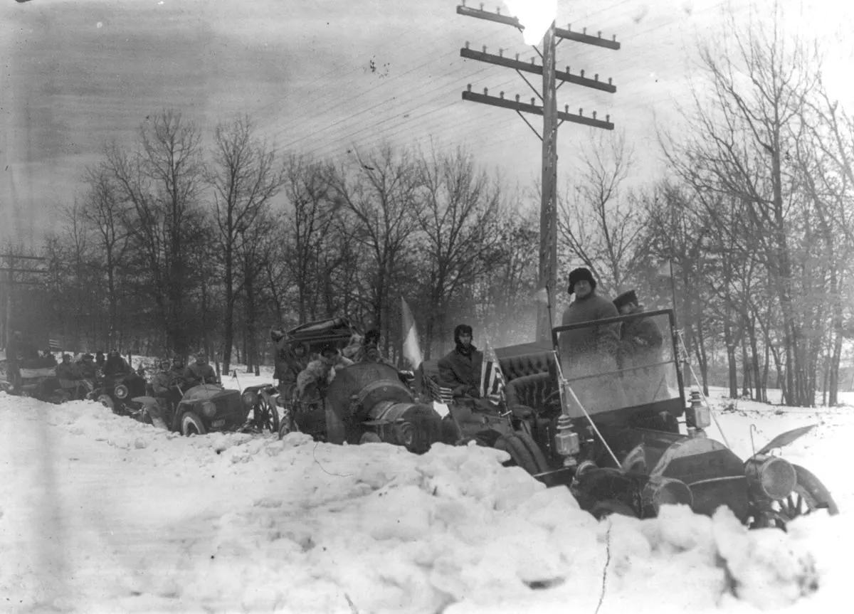 The Great New York to Paris Auto Race of 1908 Through Stunning Historic Photos