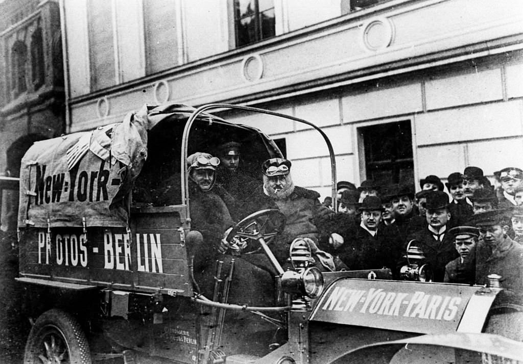 Koeppen with his Protos car starting from Berlin to the embarkment direction New York, January 1908