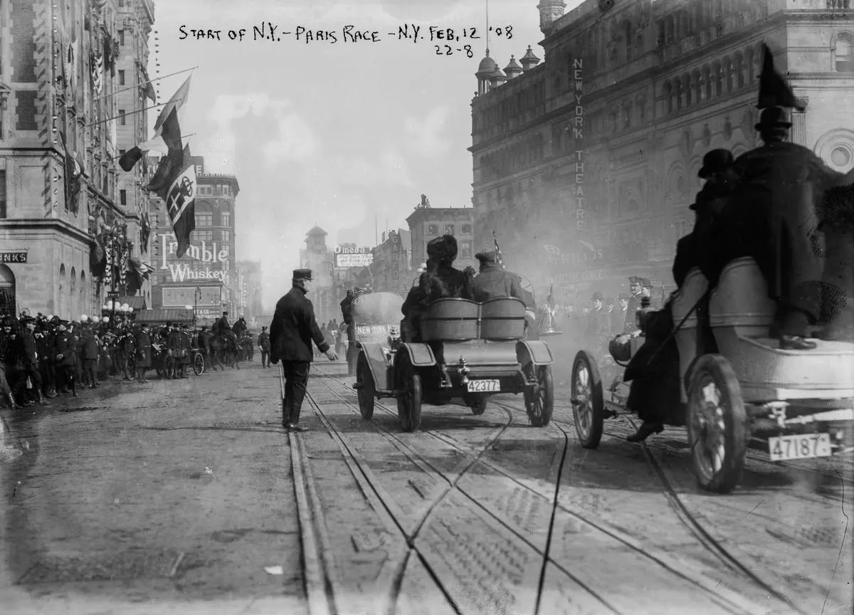 The racers set out from Times Square.