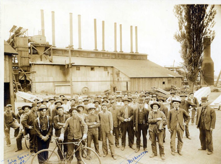 Pittock & Leadbetter Lumber Company Saw Mill, 1909