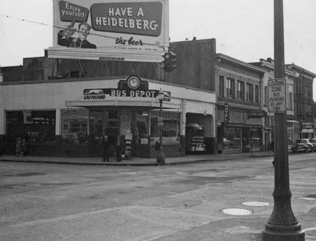 5th & Main Bus Station, 1952