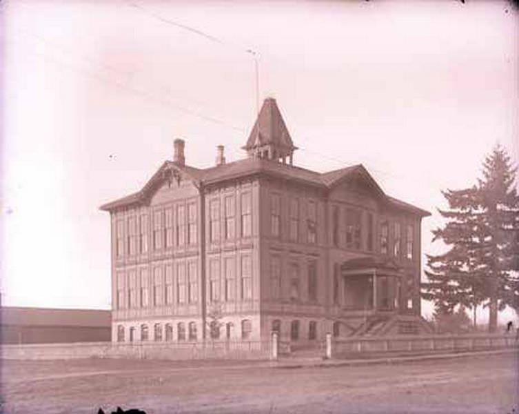 Central School located on West 13th and Franklin Street, 1890s