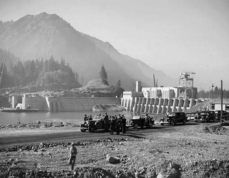 Bonneville Dam, 1939