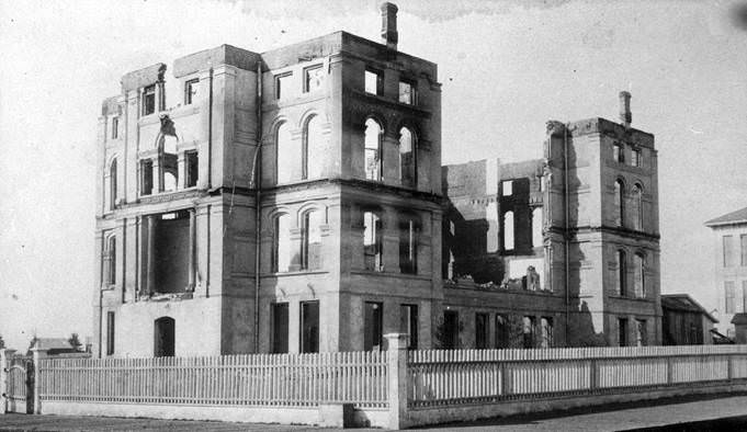 Clark County Courthouse in Vancouver after 1890 fire.