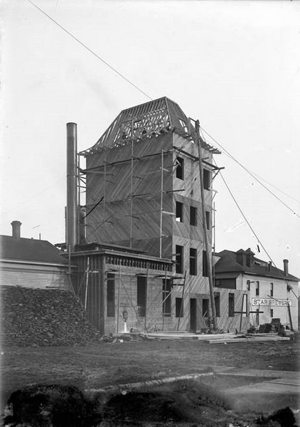 Construction of the Star Brewery, 1892