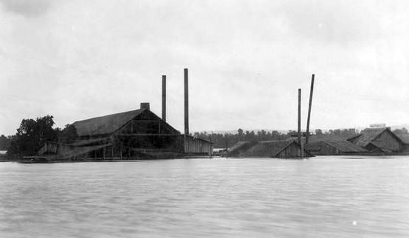 A view a flood in 1894 in Vancouver, Washington.
