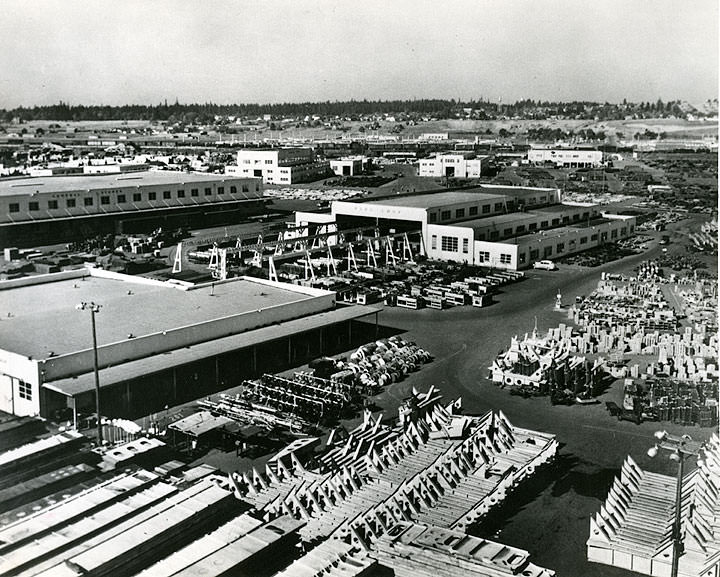 Aerial view of Kaiser Shipyards at Vancouver, 1942