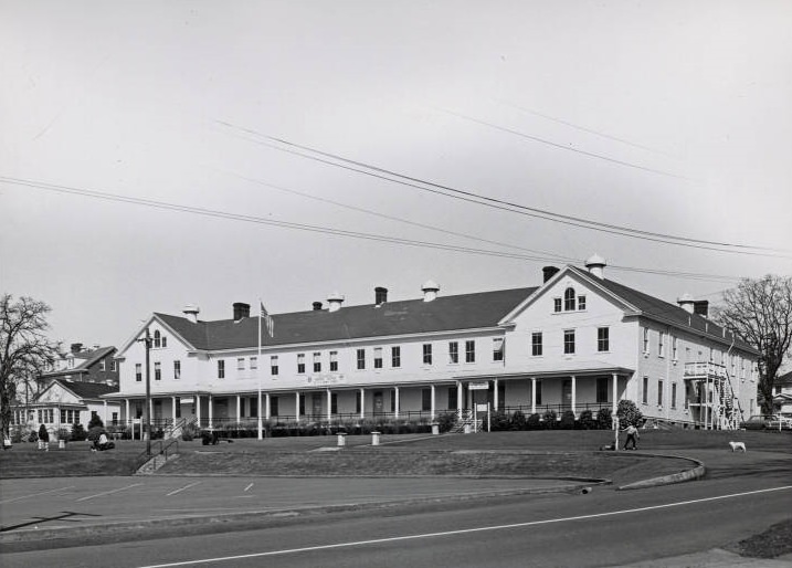 Headquarters Building, Vancouver Barracks, 1940s
