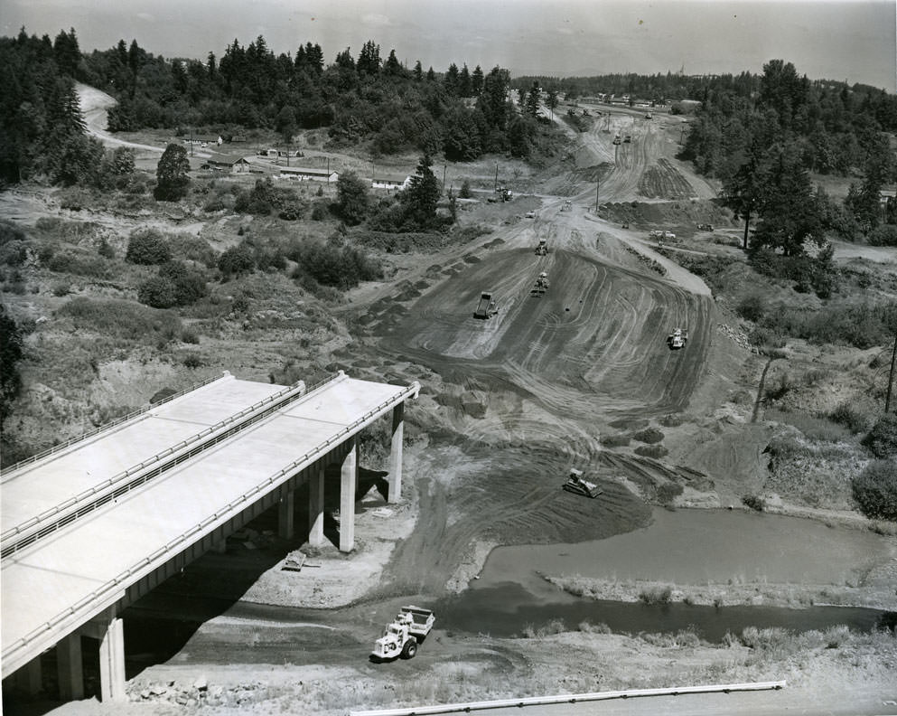 Construction work on I-5 between Olympia and Vancouver, 1960s