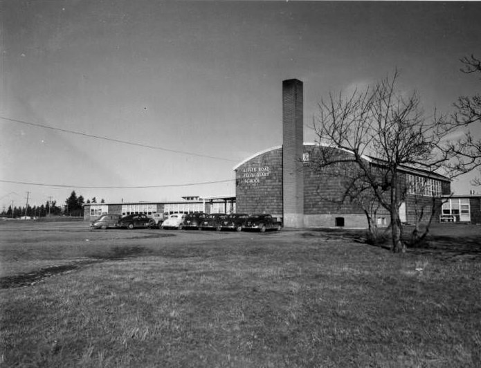 Exterior of Lieser Elementary School located on Lieser Road in Vancouver, 1942