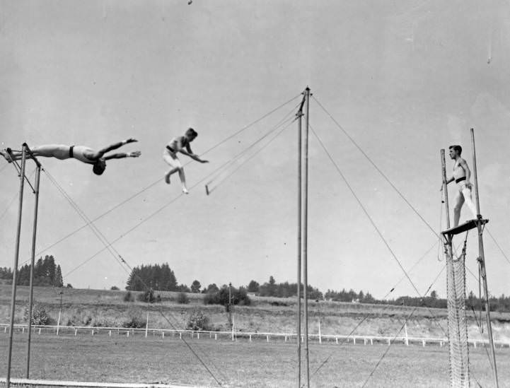 Male Trapeze Artists, 1947