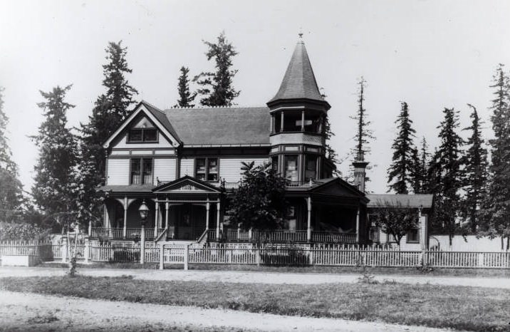 The Marshall House on Officer's Row at the Vancouver, 1940s