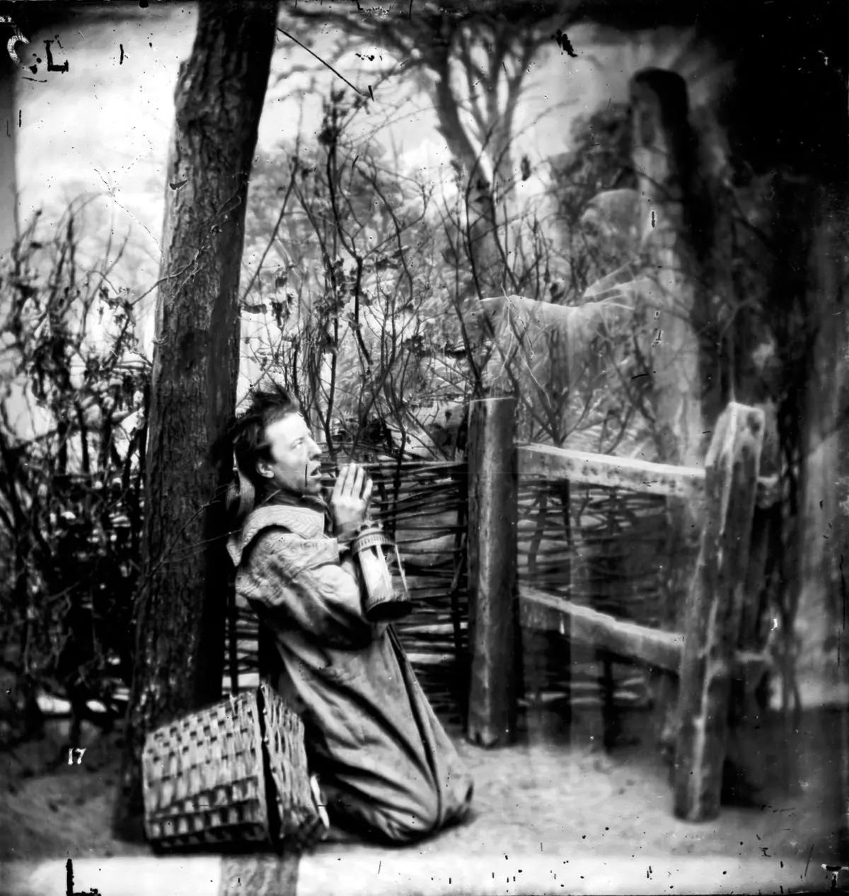 Photos of Ghosts and Spirits that Frightened the Victorian People, 1865