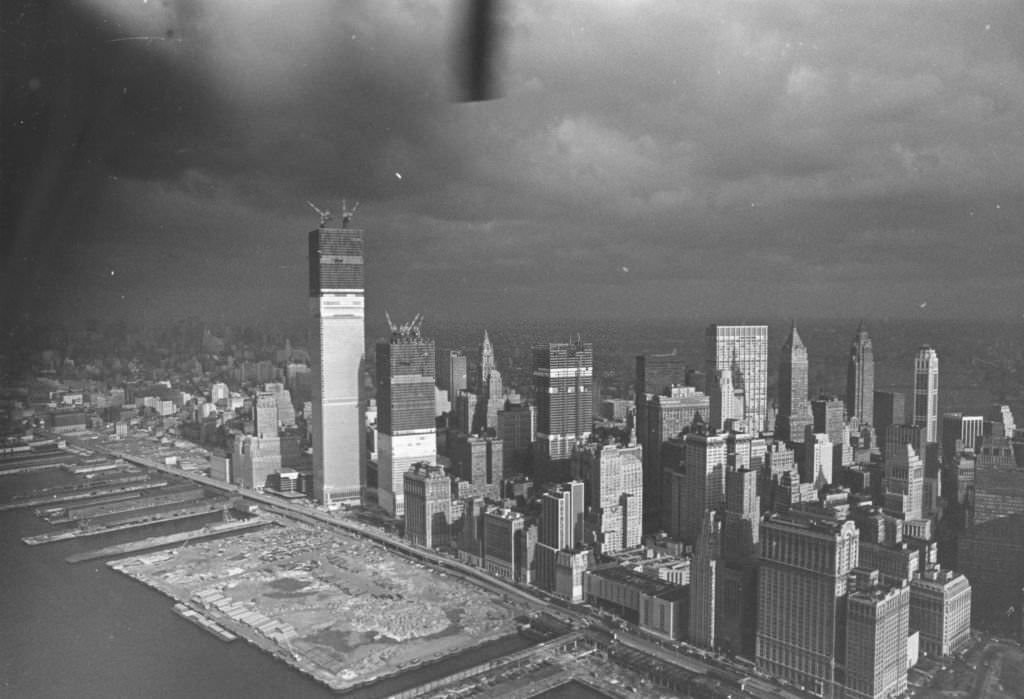 Storm clouds over the New York skyline, where the World Trade Center (World Trade Centre) is under construction.