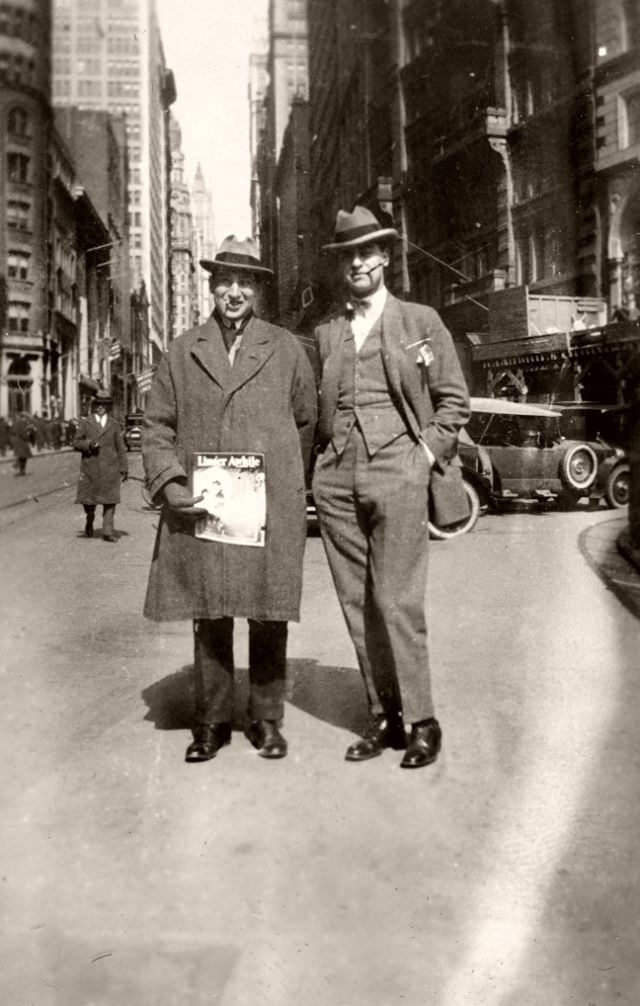 Near Bowling Green and old Standard Oil Building, New York, 1924