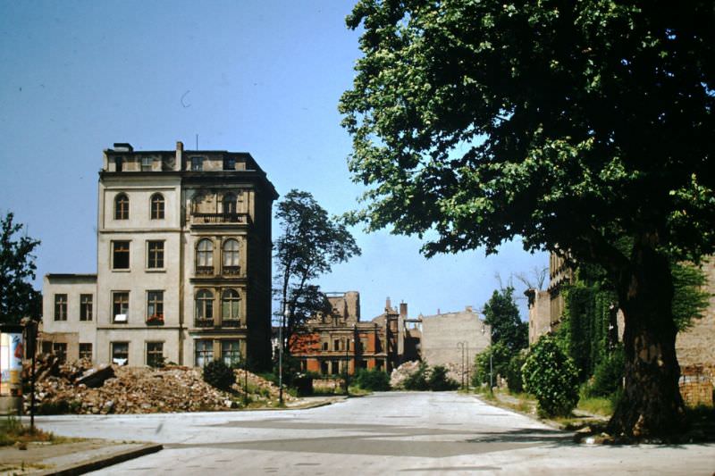 Apt Bldgs destroyed nr Potsdamerplatz