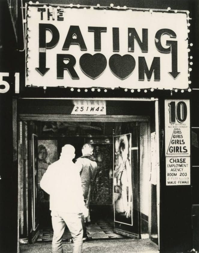 Selling Sex in New York City: Advertisements of Clubs, Peep Shows and Cheap Thrills on 42nd Street, 1970s and 1980s