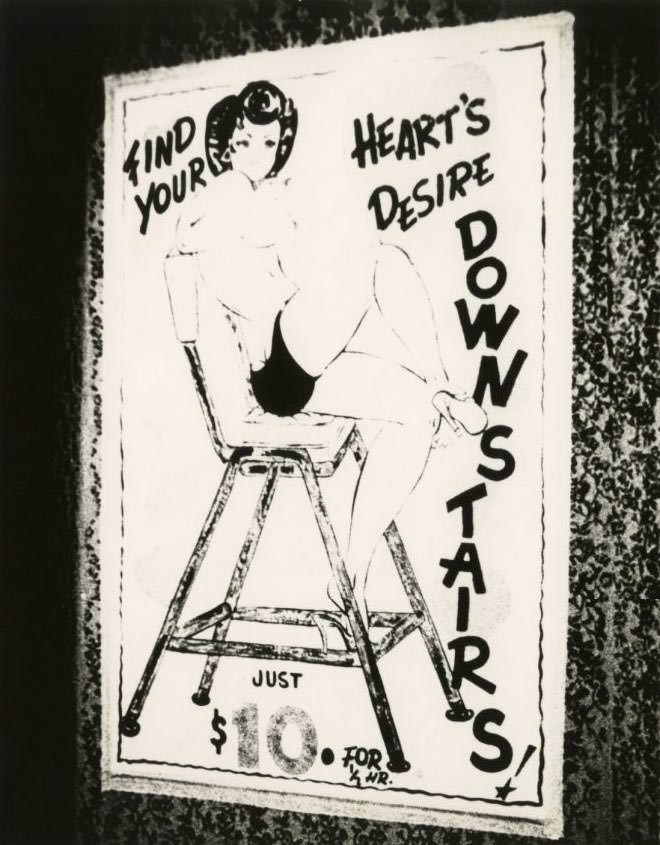 Selling Sex in New York City: Advertisements of Clubs, Peep Shows and Cheap Thrills on 42nd Street, 1970s and 1980s