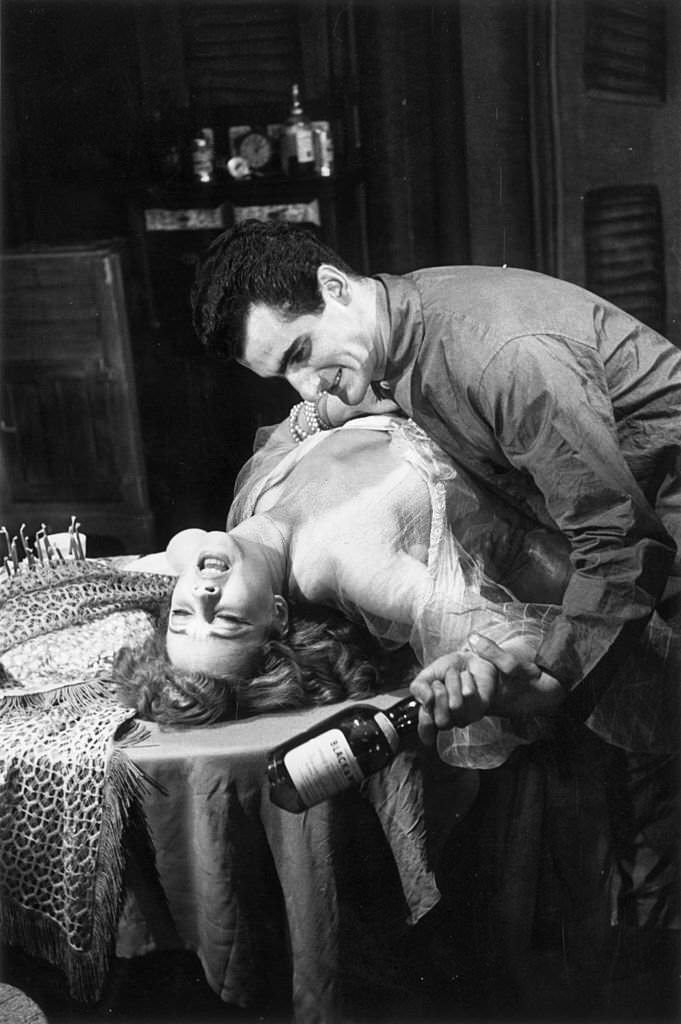 Bonar Colleano and Vivien Leigh in a scene from Tennessee Williams' play 'A Streetcar Named Desire', at the Aldwych Theatre, London.