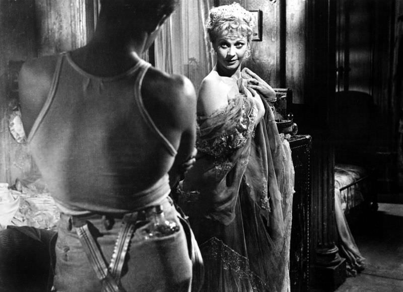 Fabulous Scenes from the Movie 'A Streetcar Named Desire (1951)