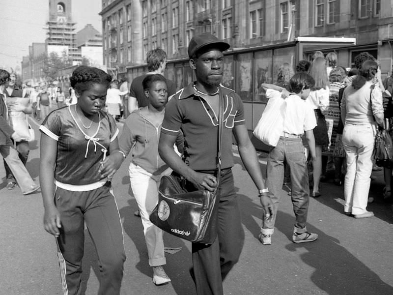 Street Life of Amsterdam in 1981 Through the Lens of Simon Nowicki