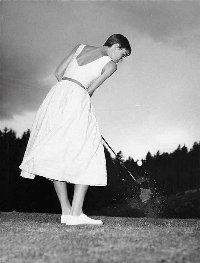 Fabulous Photos of Audrey Hepburn in Bürgenstock, Switzerland in 1954