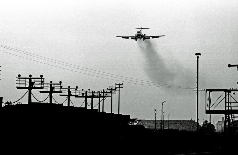 Fascinating Photos Showed Life in Berlin in 1970 by German photographer Heinrich Klaffs