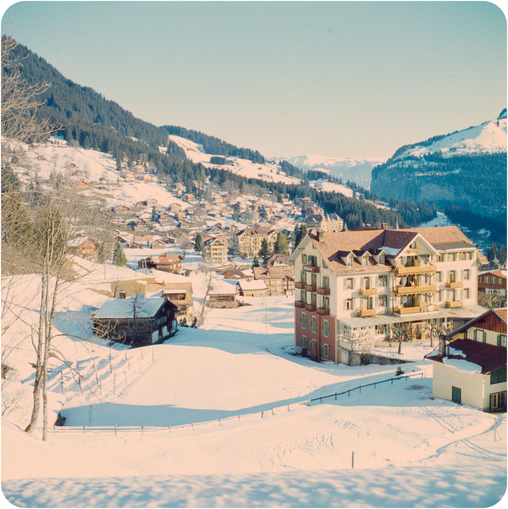 Fascinating Medium Format Color Photos Show Life in Bern, Switzerland, in the Winter of 1959