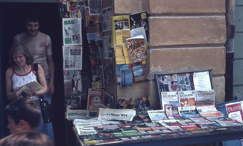 Bucharest newspaper kiosk, 1976