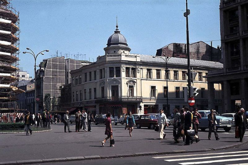 Bucharest street scenes, 1976