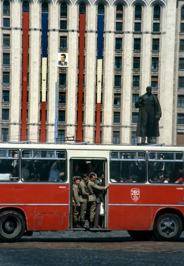 Bucharest street scenes, 1979