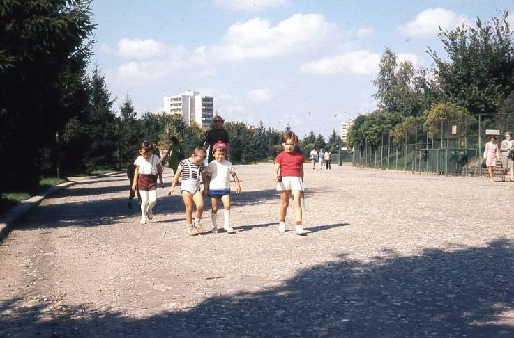 A group of children in Bucharest, 1971
