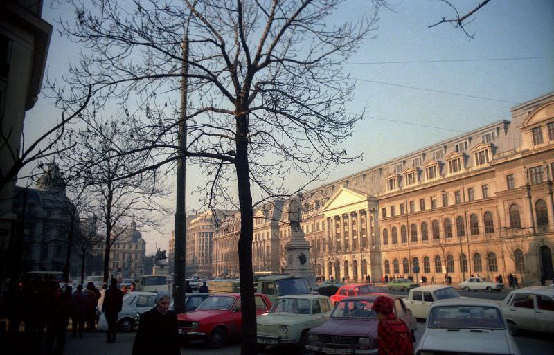 Bucharest street scenes, 1979