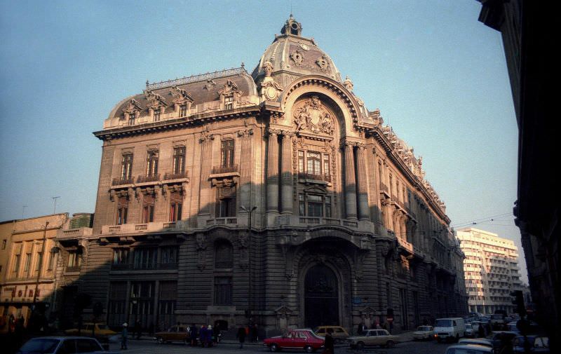 Bucharest street scenes, 1979