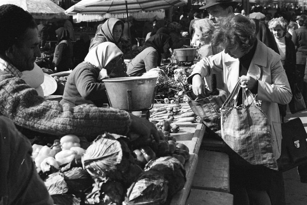 Crown Prince visit to market in Bucahrest, 1979