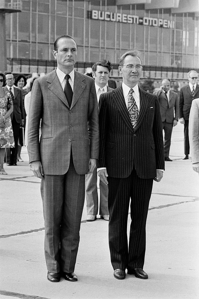 Visit of Jacques Chirac in RomaniaFrench Prime Minister Jacques Chirac is welcomed in Bucharest by Minister of Foreign Affairs Corneliu Manescu.