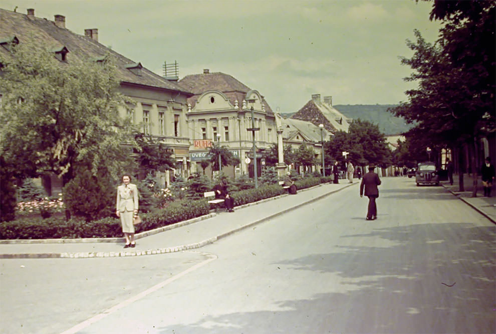 Fabulous Color Photos of Budapest, Hungary in the Summer of 1939