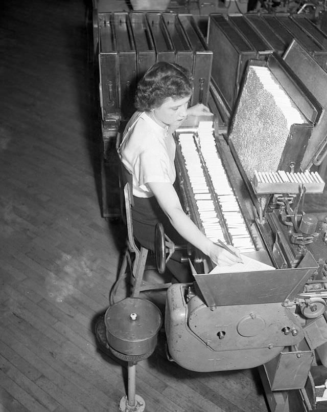 Inside the Camel Cigarette Factory of North Carolina in 1948