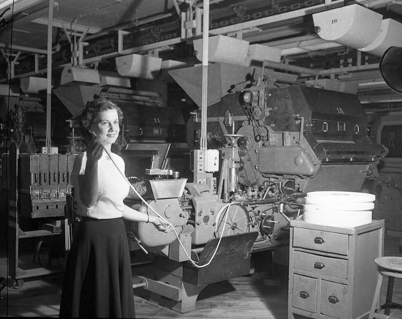 Inside the Camel Cigarette Factory of North Carolina in 1948