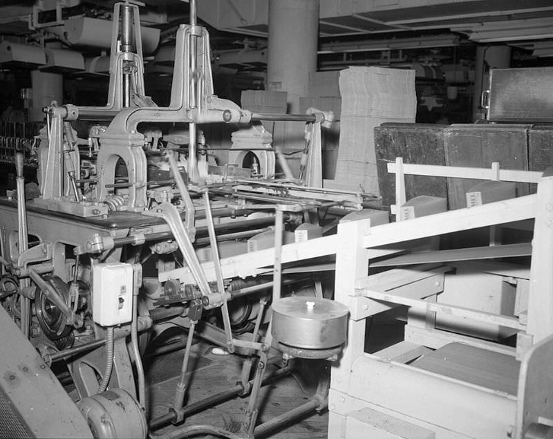 Inside the Camel Cigarette Factory of North Carolina in 1948