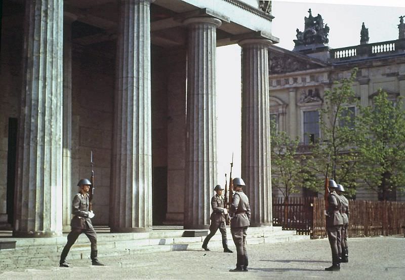 Neue Wache - The East German Volksarmee changing the guard, 1969