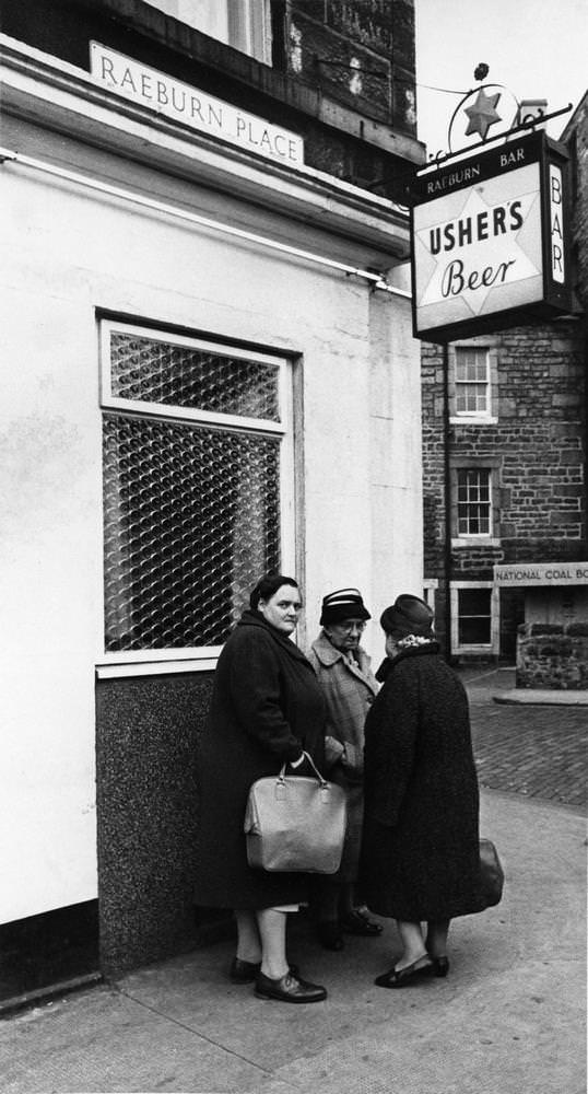 Raeburn Bar, Edinburgh, 1965