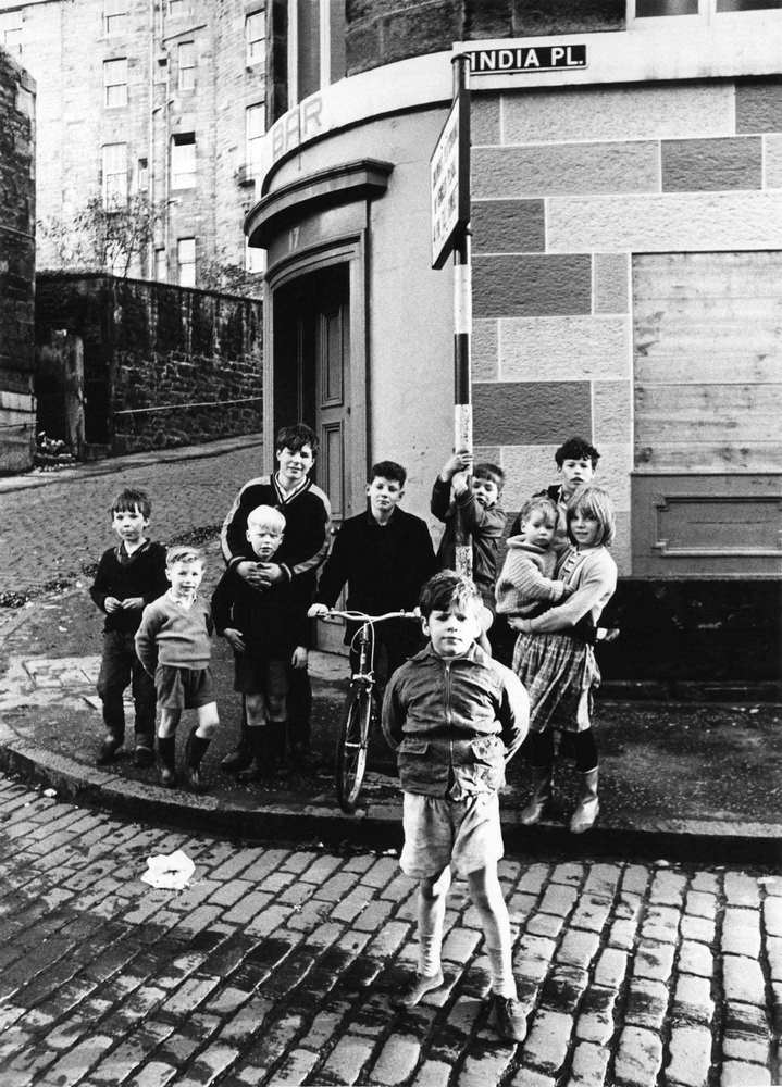 Children playing at IndiaPlace, Stockbridge, Edinburgh, 1965
