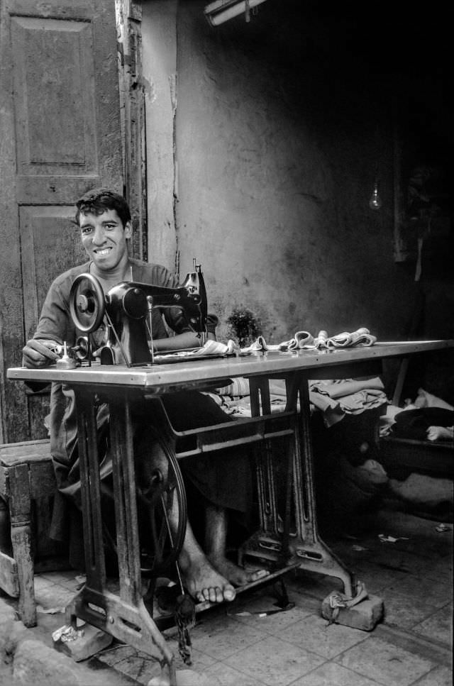 Seamster, Cairo, July 1981