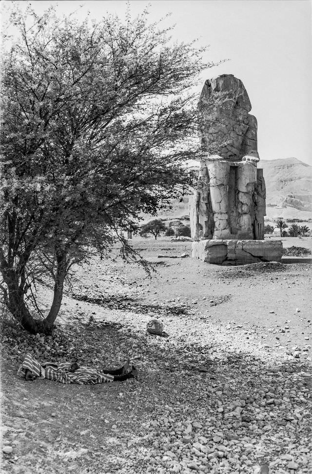 Siesta, Luxor, August 1981