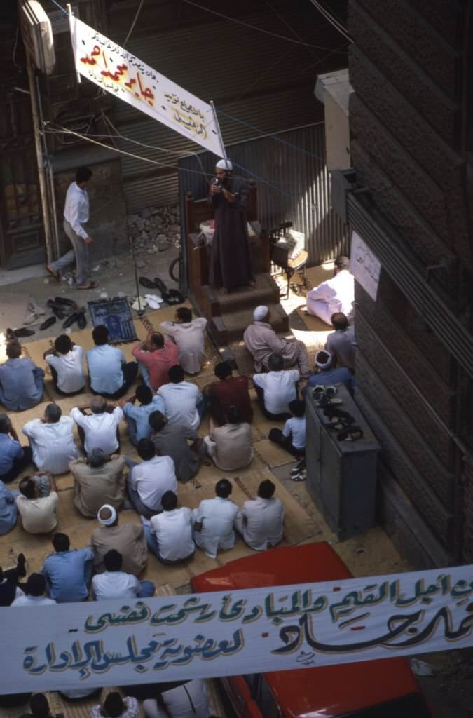 Salafist preacher in the street in Cairo, 1987