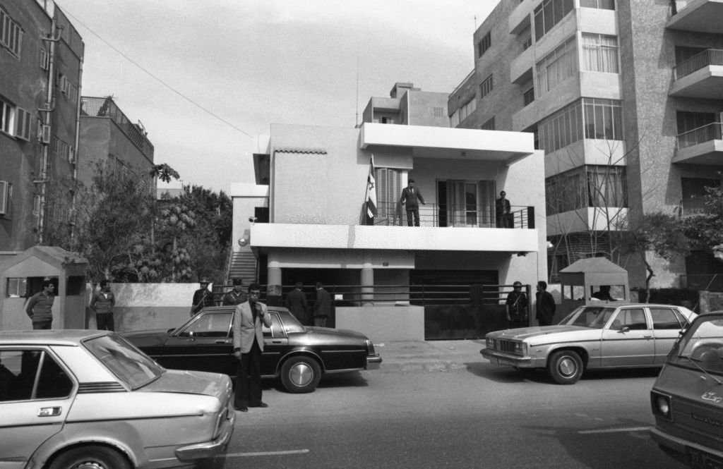 Ambassador Eliyahu Ben-Elissar on the balcony of the Israeli Embassy in Cairo, 1980