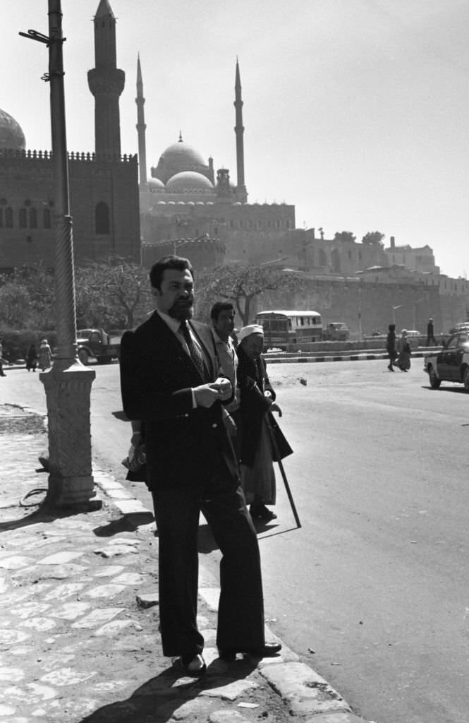 Israel's Ambassador Eliyahu Ben-Elissar on the street in Cairo, March 25, 1980.