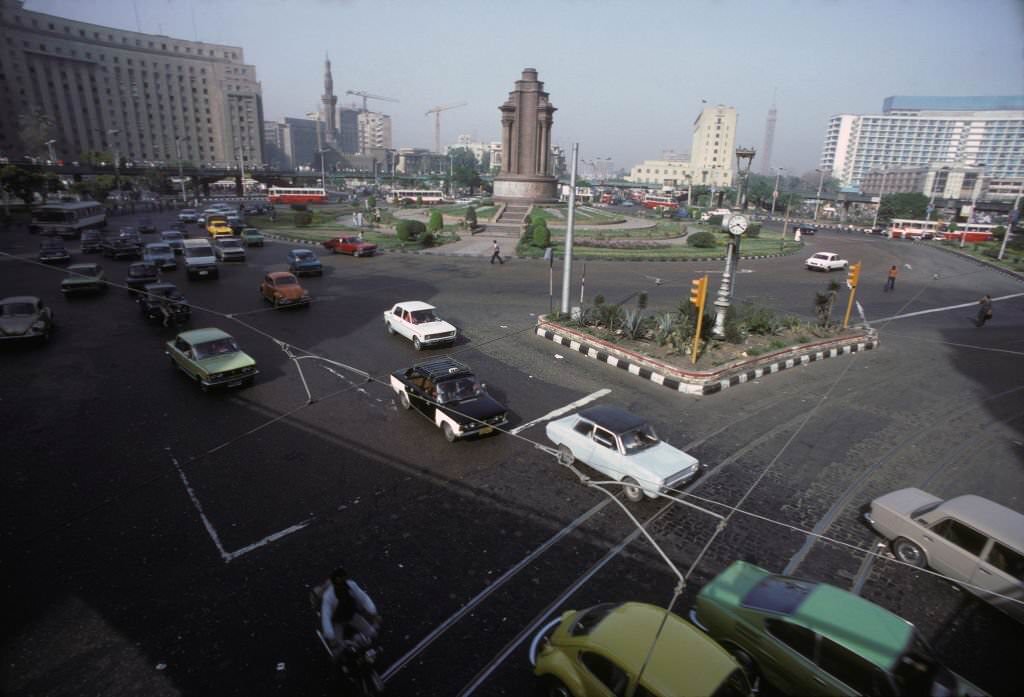 Roundabout in Cairo, 1980
