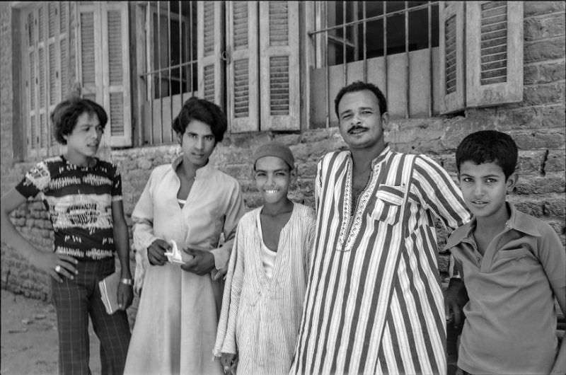 Men, Aswan, August 1981